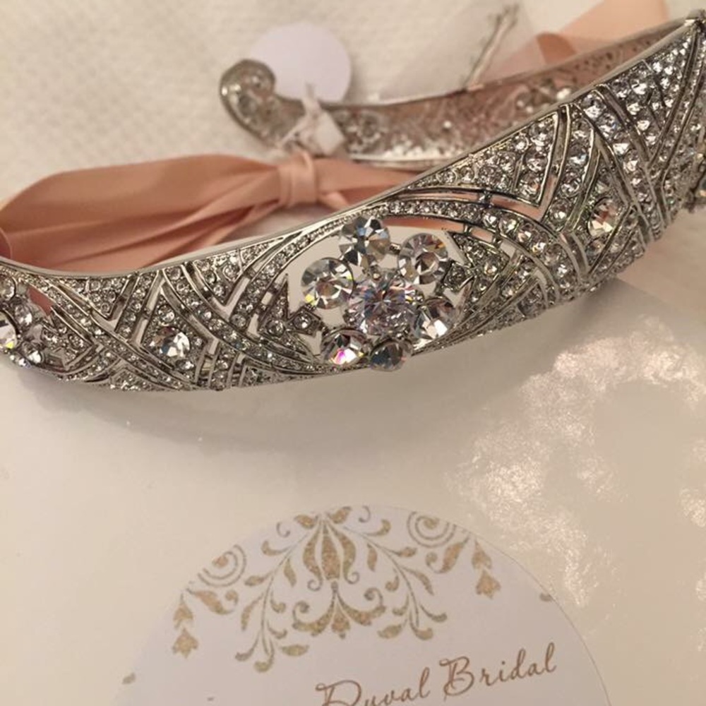 Tiara - Picture 5 of 6